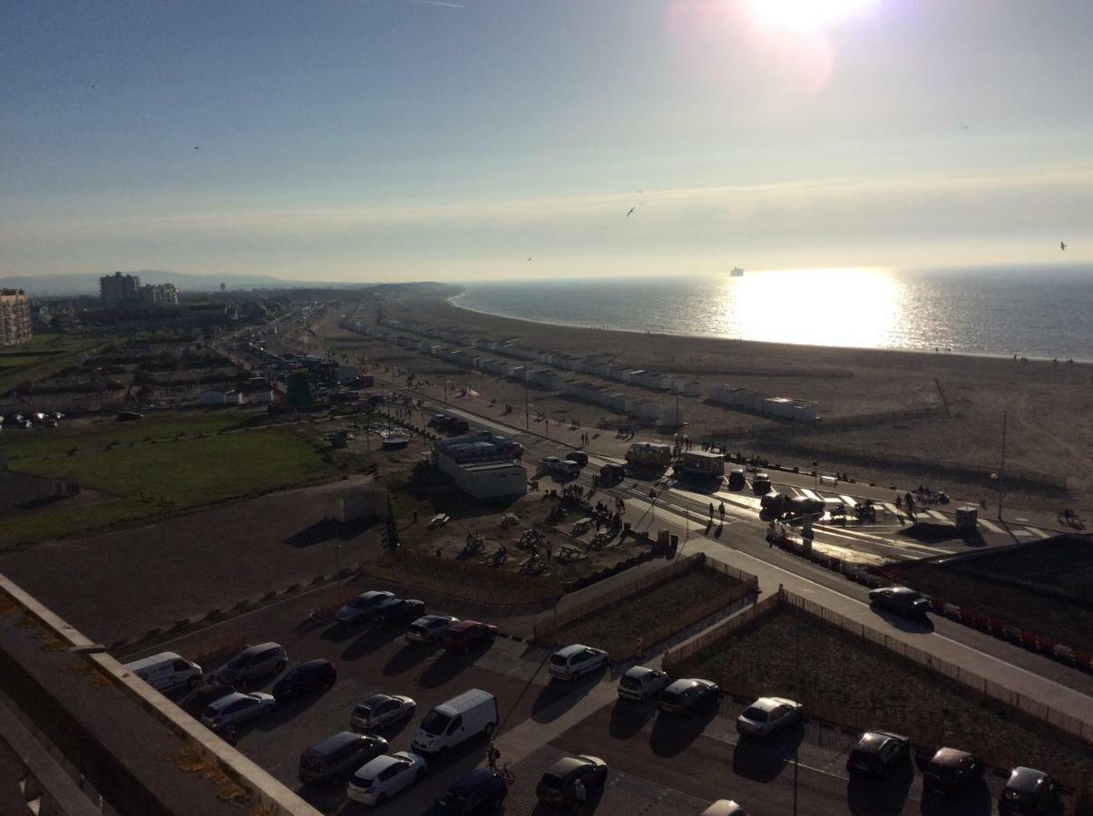 Royal Seavieuw Leilighet Calais Eksteriør bilde